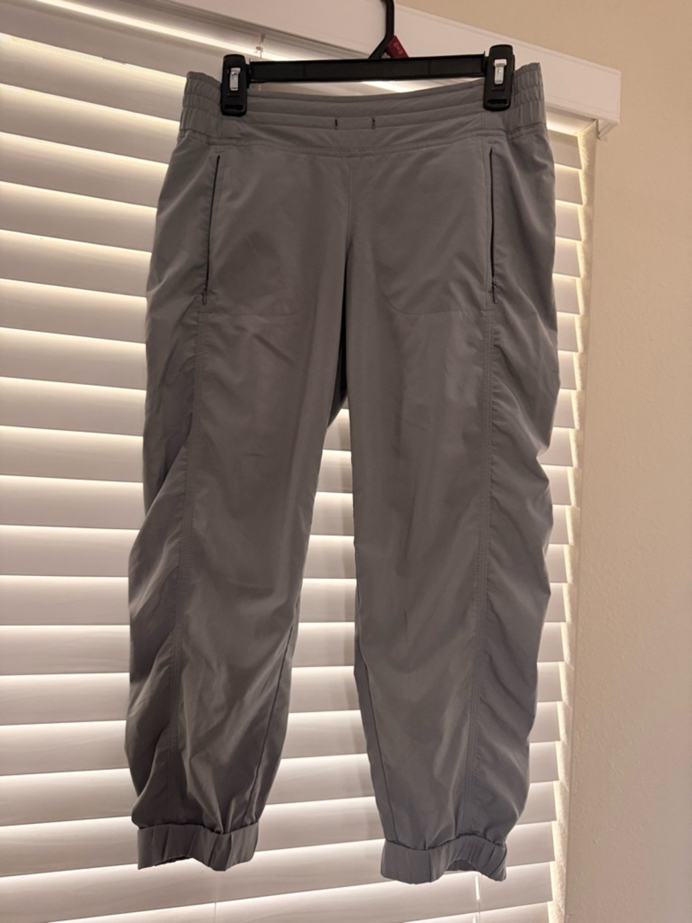 Athleta Grey Brooklyn Ruched Joggers - Size XS (Small)